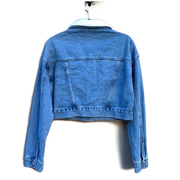 PacSun Faux Fur Sherpa Collar Cropped Denim Trucker Jacket NWT Small - Picture 2 of 6